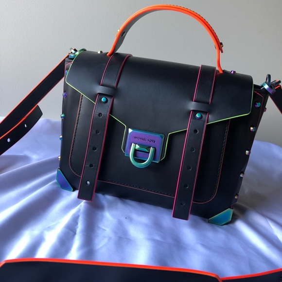 Manhattan Michael Kors - Picture 2 of 7